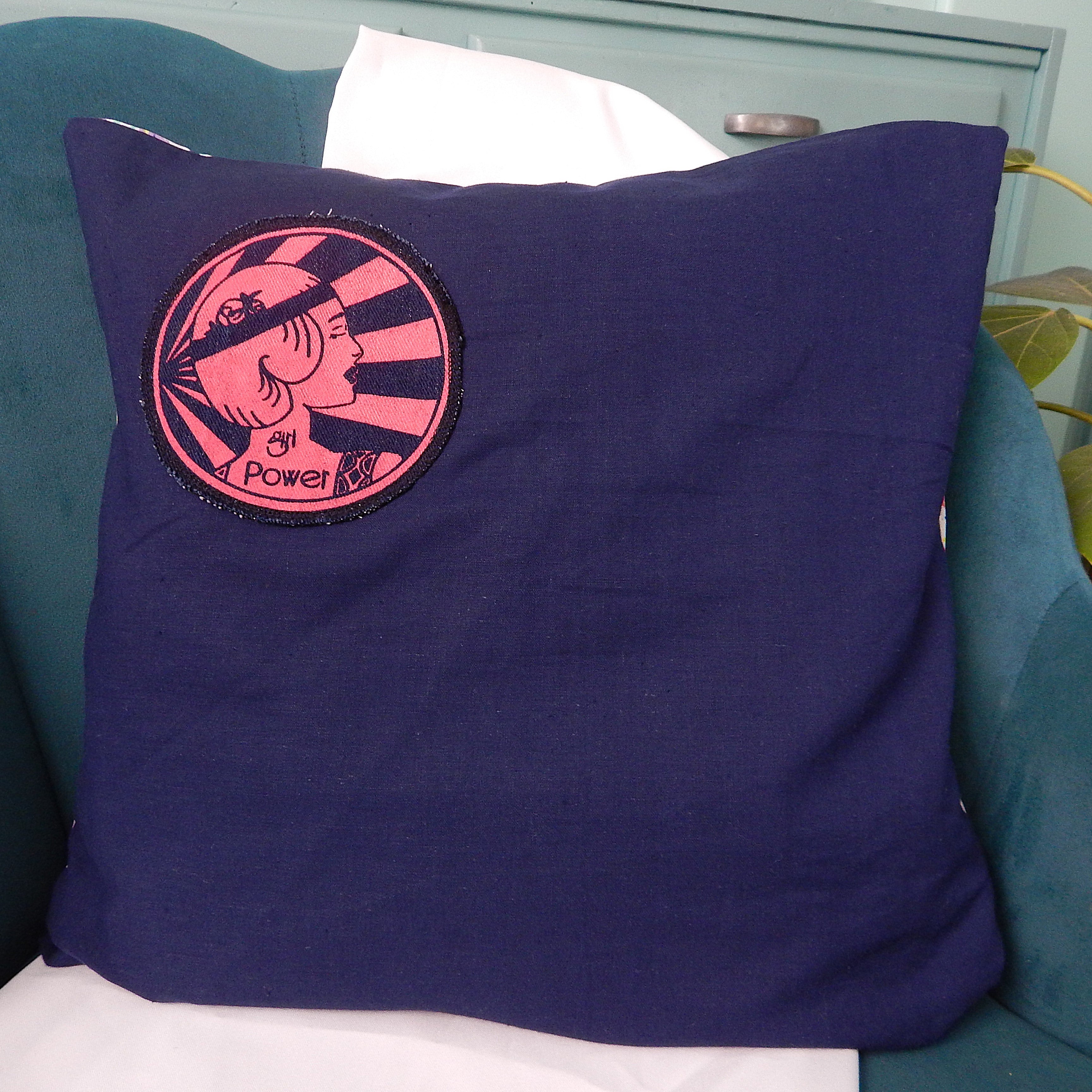 Housse de coussin patchée fait-main